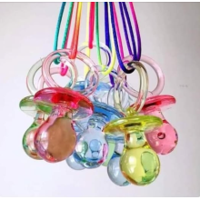 Tétine en plastique colorées